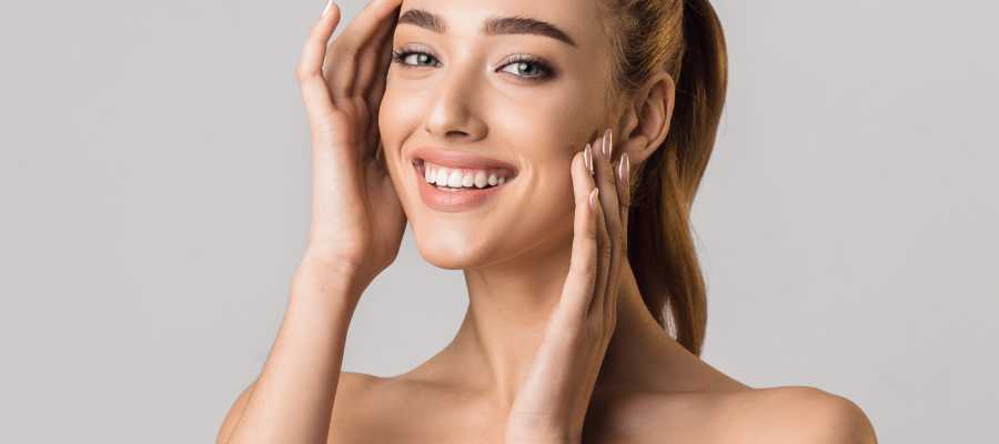 GLO Teeth Whitening Treatment in Downers Grove, IL GLO Teeth Whitening Treatment in Downers Grove, IL